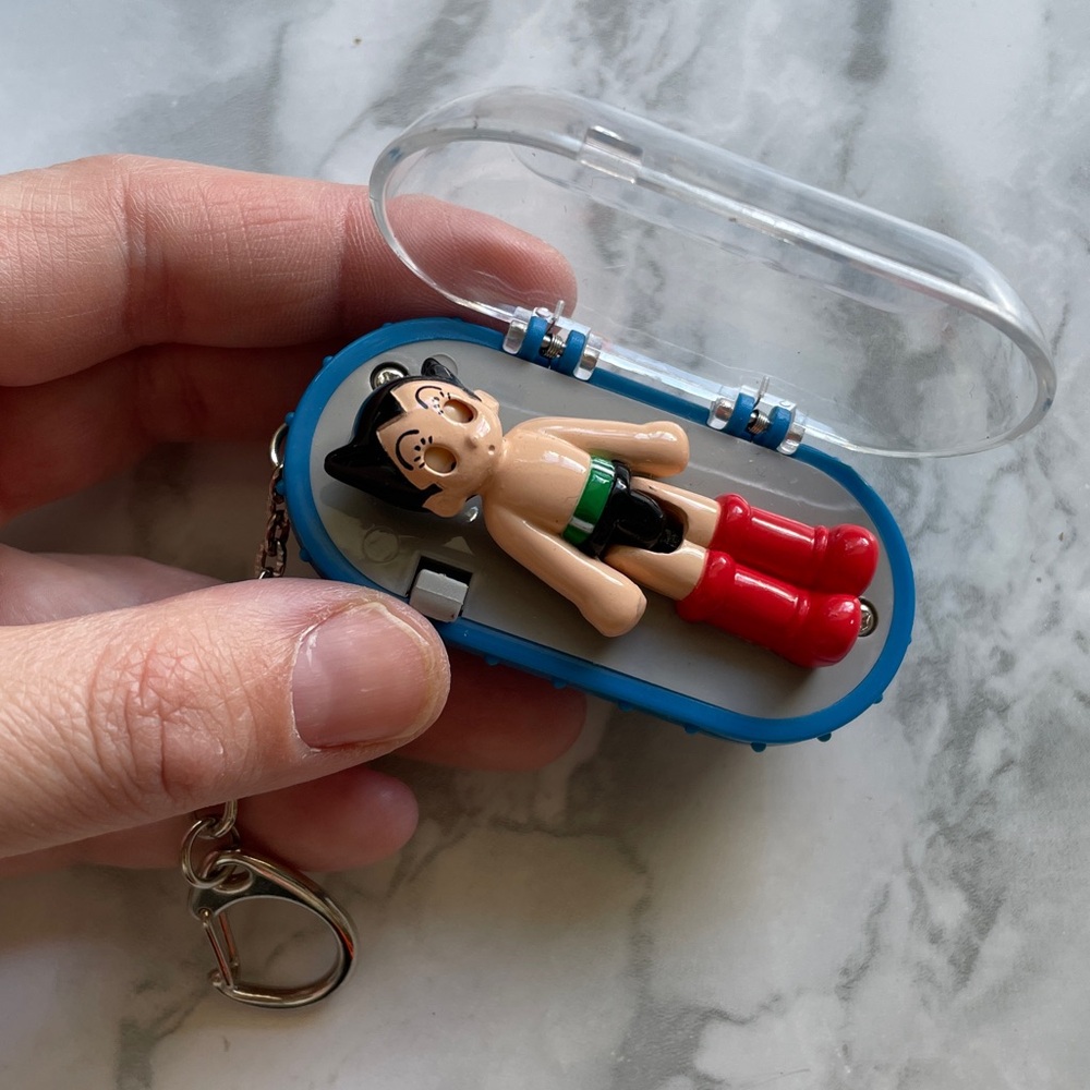 Tezuka / Astro Boy - sleeping keychain - Picture 3 of 8